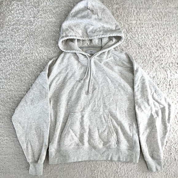 TNA Tops - ARITZIA TNA sweatshirt hoodie